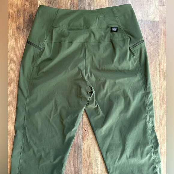 New. Woman’s Dynama High rise ankle pant - Picture 4 of 9